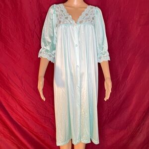 Vintage Vanity Fair Blue Lace Button Front Peignoir Dressing Gown Large